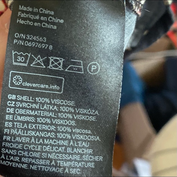 H&M GP & J Baker Floral V-Neck Dress. Size 12. - Picture 5 of 6